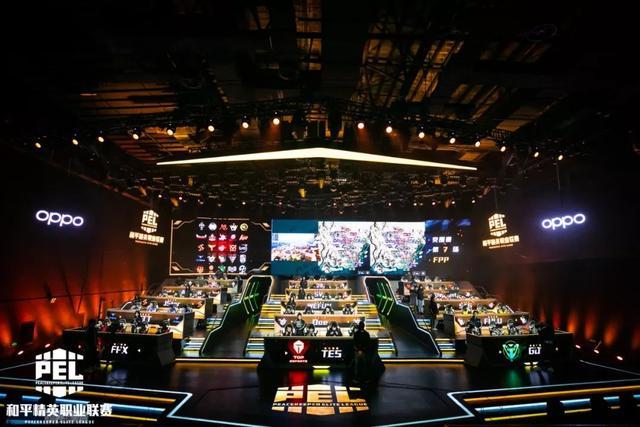 国女乒的中 国女乒的中